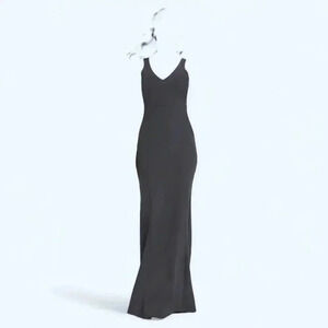 Show me your Mumu Morgan gown M black